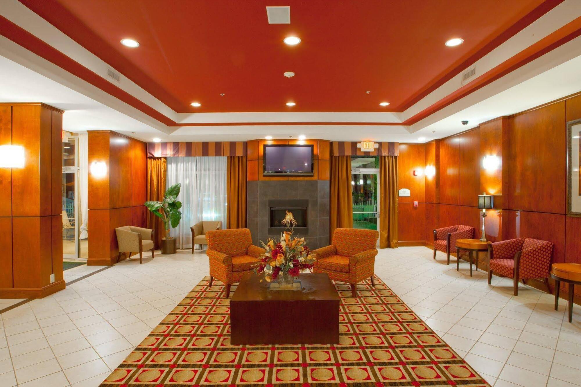 Holiday Inn Express Dumfries-Quantico By Ihg Extérieur photo